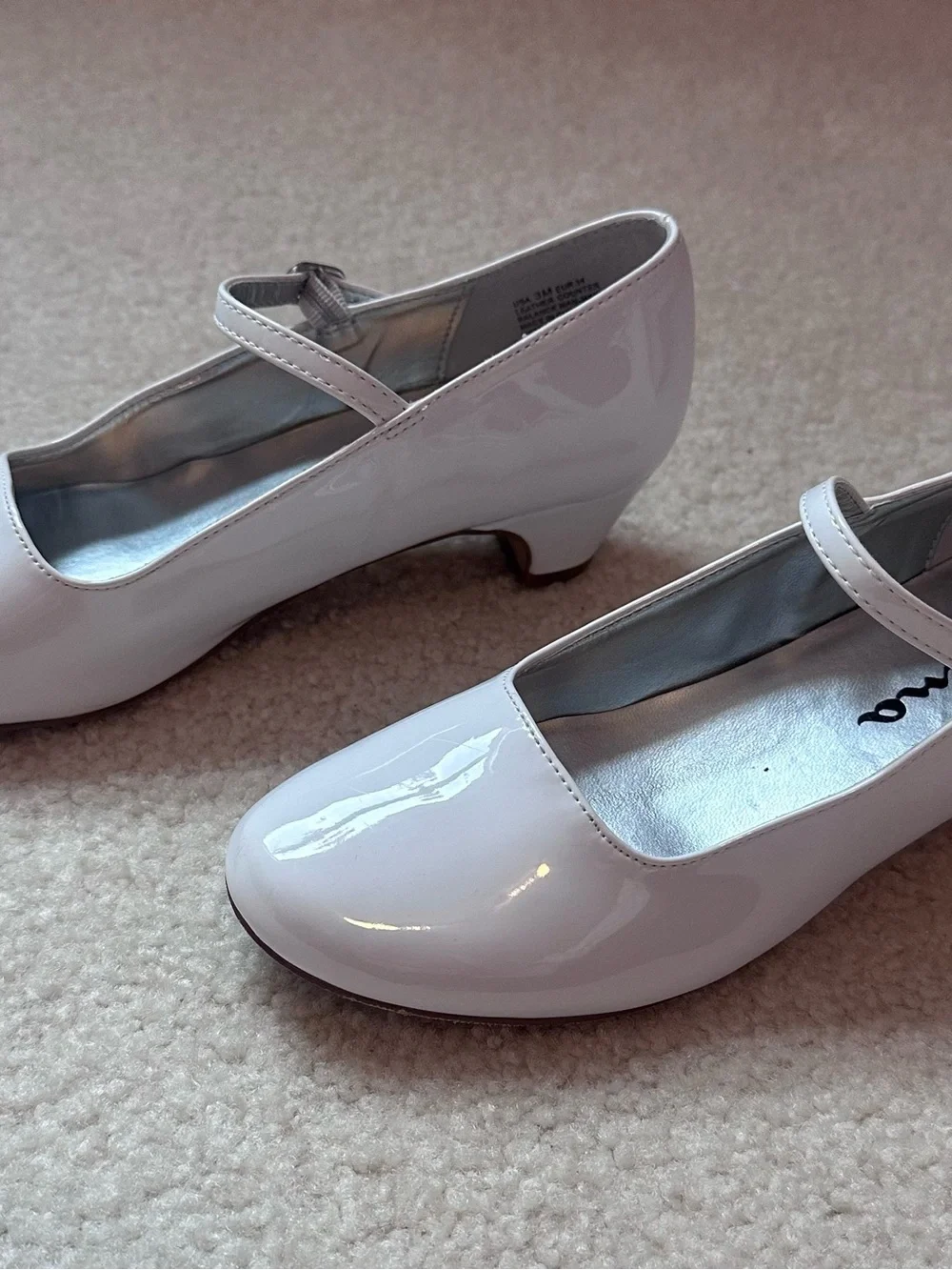 Girls Nina Mary Jane Round-Toe Pumps in White Patent